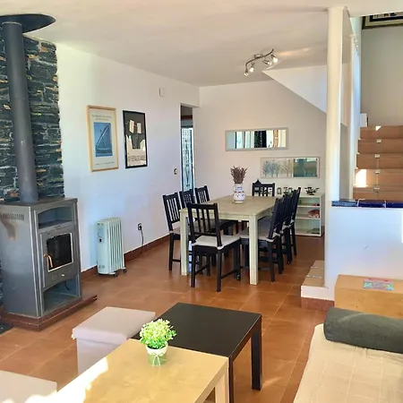 House In Roses With Private Pool & Sea Views 別荘 *