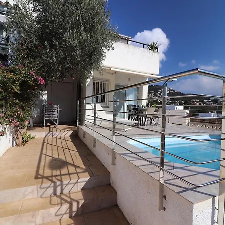House In Roses With Private Pool & Sea Views 別荘