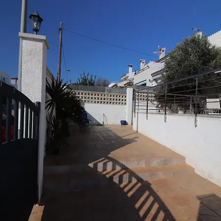 House In Roses With Private Pool & Sea Views