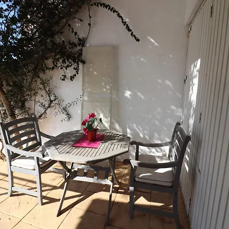 House In Roses With Private Pool & Sea Views 別荘 *