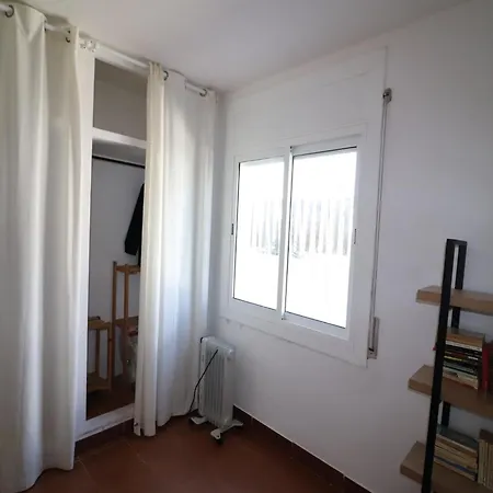 House In Roses With Private Pool & Sea Views 別荘