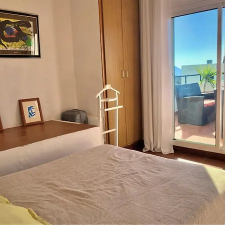 House In Roses With Private Pool & Sea Views * Montjoi